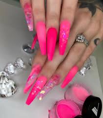 Uñas acrílicas con colores neón y arcoíris. Awesome 43 Romantic Pink Nail Color 2019 To Try Now Https Vattire Com Index Php 2019 01 02 43 Romantic Pink Pink Acrylic Nails Swag Nails Best Acrylic Nails