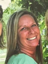 Janet Hewlett's Instagram, Twitter & Facebook