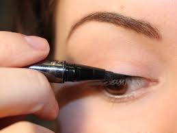Eyeliner Pensil Vs Cair Mana Yang Lebih Baik Dipakai