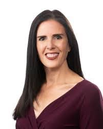 Laurie Riley's Instagram, Twitter & Facebook