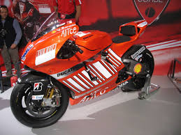 All information about our different models of bikes, the racing in motogp and superbike, and dealers. Ducati Desmosedici Wikipedia