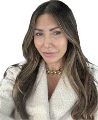 Lisa Bloomer call Boom