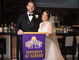 Melissa magee worked as a weather forecast while she was in cbs/fox. Ualbany Magazine University At Albany Suny