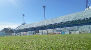 Although many sports are practised at the club, it is mostly known for its football team, which currently plays in the torneo argentino b. Estan Casi Agotadas Las Entradas Para El Partido Entre Estudiantes Rc Y Sarmiento Canal Showsport