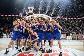 Anadolu efes sports club), formerly known as efes pilsen, is a turkish professional basketball team based in istanbul, turkey.it is the most successful club in the history of the turkish super league (bsl), having won the league's championship 14 times. Gencler Ligi Nde Sampiyon Anadolu Efes Ntvspor Net