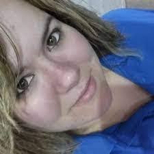 Amanda Paro's Instagram, Twitter & Facebook