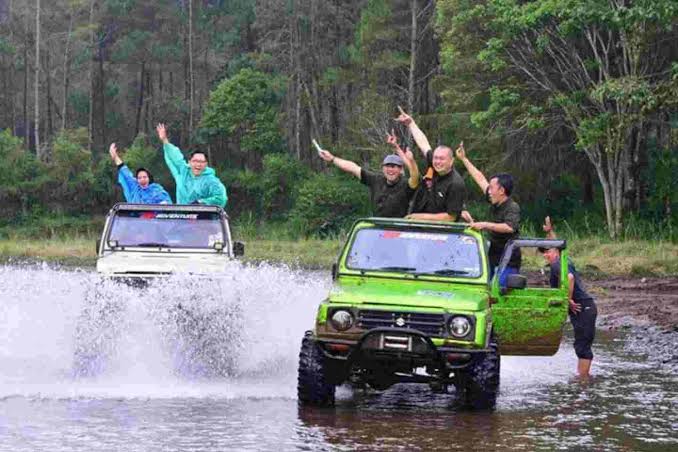 Paket Offroad Jeep Batu Malang Wisata Coban Talun Explore