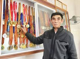 Nguyễn duy thì, đại thần và nhà ngoại giao nhà lê; Bá»' Máº¹ Kinh NgÆ° Nguyá»…n Huy Hoang Gia Ä'inh Tá»± Hao Vá» Con