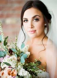 Le Chateau West Texas Bridal: Natural Light & Romantic Style