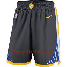 Browse our selection of warriors basketball shorts, gym shorts, compression shorts, and a wide range of other great apparel at www.nbastore.eu. Nba Golden State Warriors Herren Shorts Grau 2018 19 Nike Swingman