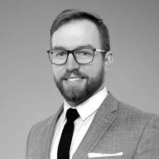 Travis Vannoy's Instagram, Twitter & Facebook