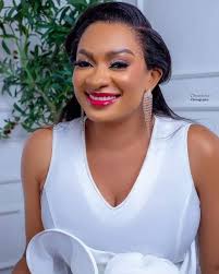 Happy birthday 🎂 🥳 queen may yul ed0chie @everyone