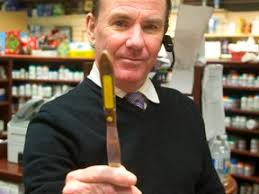 London, Ont., pharmacist scares off two would-be robbers by throwing  spatula at them: 'It was adrenaline'