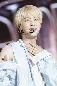 Schaue dir beliebte inhalte von. Kim Seokjin Shared Folder Army Br Amino Kim Seokjin Bts Jin Seokjin Bts