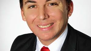 Weil am Rhein: Philip Marker leitet Filiale der Sparkasse