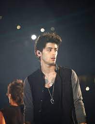 Tumblr N80m0cq2ql1r1ukh7o1 500 Png 500 649 Zayn Mallik One Direction Zayn Malik Zayn Malik
