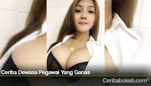 Ini kisah saya liburan ke ke rumah ortu saya di suatu kabupaten yang terletak di lereng pegunungan karena lagi libur pergantian. Cerita Dewasa Pegawai Yang Ganas Cerita Dewasa Terupdate