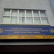 Pejabat kepala dinas perindustrian dan perdagangan provinsi. Photos At Pejabat Perdagangan Dalam Negeri Koperasi Dan Kepenggunaan Capitol Building