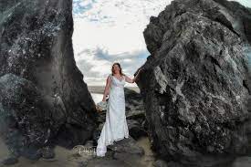 Small Intimate Wedding Ceremony In Southern Humboldt County Located In Northern California Par Bay Area Wedding Venues Small Intimate Wedding Bay Area Wedding