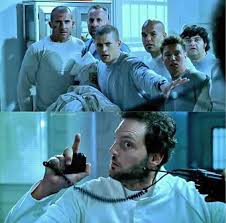 Shailene woodley from best accessories at golden globes 2018. 100 Filme Seriale Ideas Filme Serie CÄrÈi Emisiuni Tv