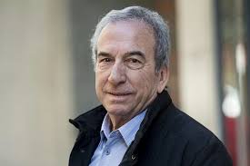 José Luis Perales: el hombre sencillo que acumula propiedades y una gran  cuenta corriente