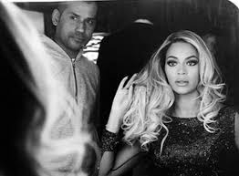 Well, tina knowles just attempted to settle that debate with an instagram post on. Beyonce S Hair Stylist Defends Black Women Wearing Weaves Video Thejasminebrand