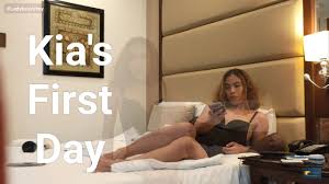 Casting Video of a Young Ladyboy Goes Hot and Viral: Shemale Handjob  Amateur Porn