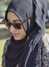 Gambar dp bbm cewek berhijab cantik ulasan android. Foto Cewek2 Cantik Lucu Berhijab Pake Kacamata