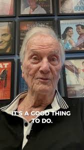 Heather Moskowitz's Instagram, Twitter & Facebook