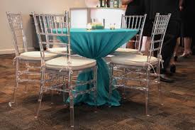 Simple Cocktail Table With Acrylic Chiavari Chairs Table Arrangements Wedding Table Flower Arrangements Wedding Arrangements