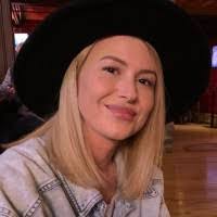 Jodie Isbell's Instagram, Twitter & Facebook