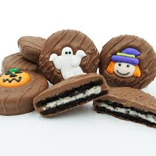 Candy shouldn't have all the fun this halloween season. Philadelphia Candies Milk Chocolate Covered Oreo Cookies Halloween Assortment Cute Witch Ghost Pumpkin 8 Ounce Amazon Com Grocery Gourmet Food