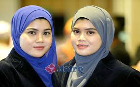 Incumbent ahmad samsuri mokhtar since 12 may 2018. Sama Cantik Sama Bijak