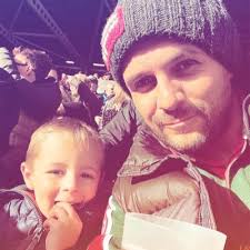 Tom McNeil (@TMcNeil86)