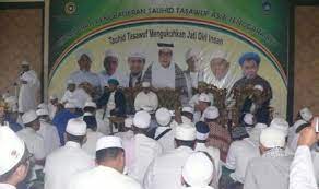 Bapanya adalah abdul karim amrullah, seorang pembaharu perkeranian islam di minangkabau yang dikenali sebagai haji rasul, manakala … Ratusan Ulama Tasawuf Asia Tenggara Berkumpul Di Gorontalo Republika Online