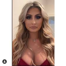 Microblading with Amanda Court 🌸 A little insight into the process of  microblading with me! 💋