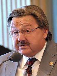 Patterson's presence lingers in Oakland County executive race