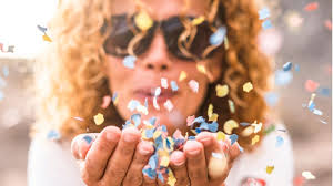 Mai im jahre 2020 war ein sonntag. Horoskop Diese Sternzeichen Haben Die Schonste Woche Vom 3 Bis 9 Mai Brigitte De