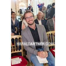 Eines zeigt sie zusammen mit ihrem ehemann manuel veith. Offizielle Webseite Von Fotograf Ing Harald Artner