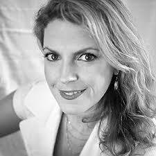 Amazon.in: Katherine Sharp Landdeck: books, biography, latest update