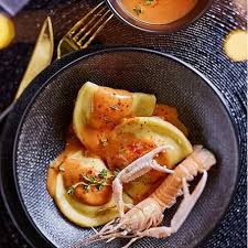 Ravioles De Langoustines Et Coulis De Crustaces Langoustine Recette Recettes De Cuisine Langoustines