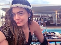 pose #beach #pool #friendsgetaway #weekend #sea @ Umbrellas