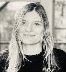 Laurel Chick's Instagram, Twitter & Facebook