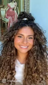 Alyssa Robin (alesliechoi)