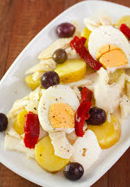 Consumo de carnes blancas, pescados y huevos desde la pirámide nutricional. Ensalada De Pescado Patatas Y Pimientos Receta De Divina Cocina