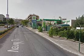 Στον εισαγγελέα οδηγήθηκαν ο 39χρονος αστυνομικός που κρατούσε αιχμάλωτη και εξέδιδε την 19χρονη κοπέλα στην ηλιούπολη, καθώς και ο πατέρας της κοπέλας, που κατηγορείται ότι την βίαζε. Enar3h Leitoyrgias Prathrioy Fisikon Sthn Hlioypolh Fisikon