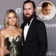 12 men who kate hudson has slept with. Kate Hudson Reads To Daughter Rani In Boyfriend Danny S Video