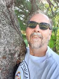 Gregory Lamping's Instagram, Twitter & Facebook