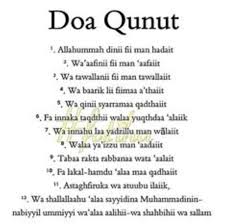 Sedangkan ketika sholat subuh berjamaah maka membaca doa qunut dipimpin oleh imam dan para makmum hanya mengaminkan saja. Doa Qunut Pendek Shalat Subuh Serta Artinya Kumparan Com