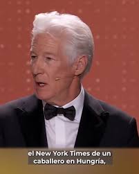 ⚽️ El presidente municipal Gustavo Robles acompañado del regidor el Dr. Emmanuel  Puente Bernabe, el director y el jefe de deportes del H. Ayuntamiento de... 